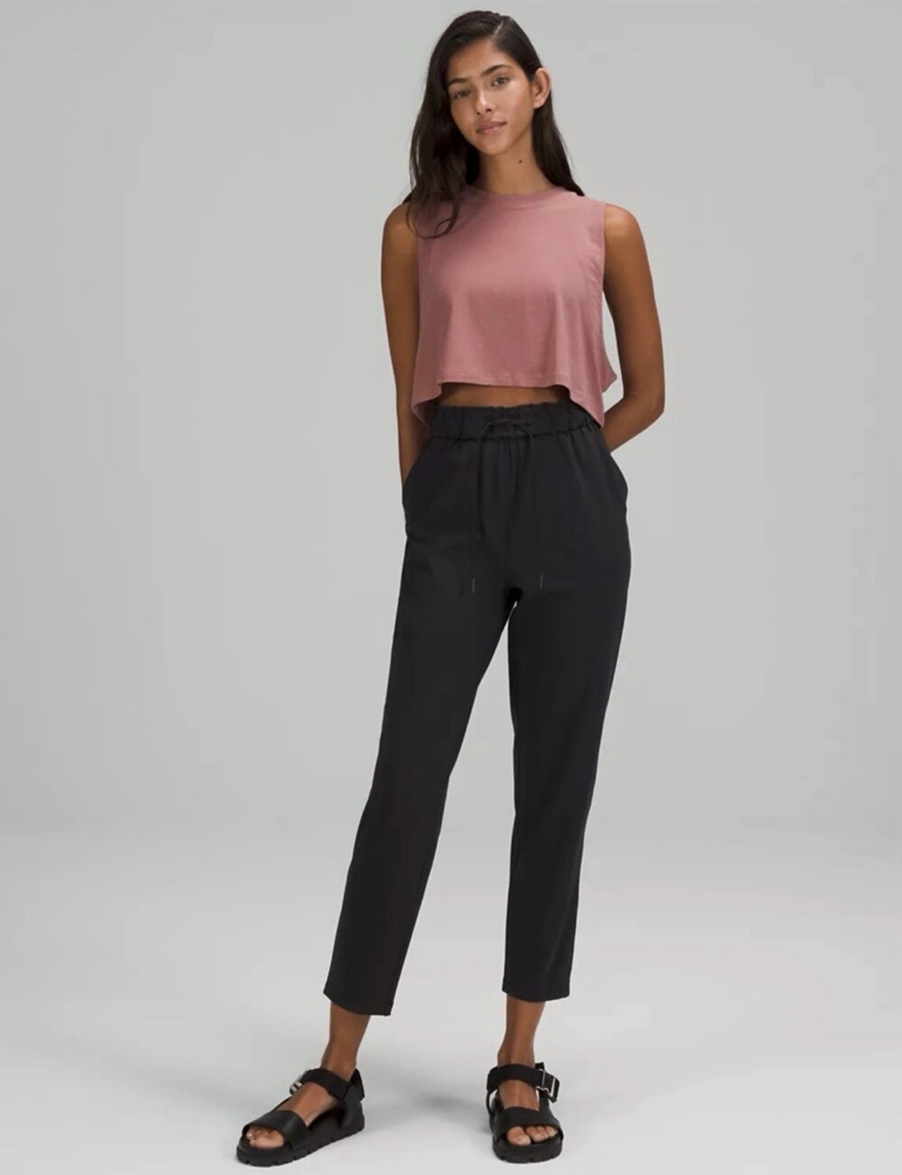 Lululemon On the Fly Jogger Pull On Luxstreme Black Size 2